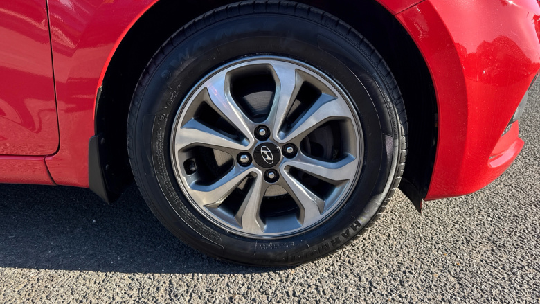 Hyundai i20 1.2 MPi SE 5dr Petrol Hatchback